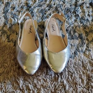 Cute slingback flats!!!